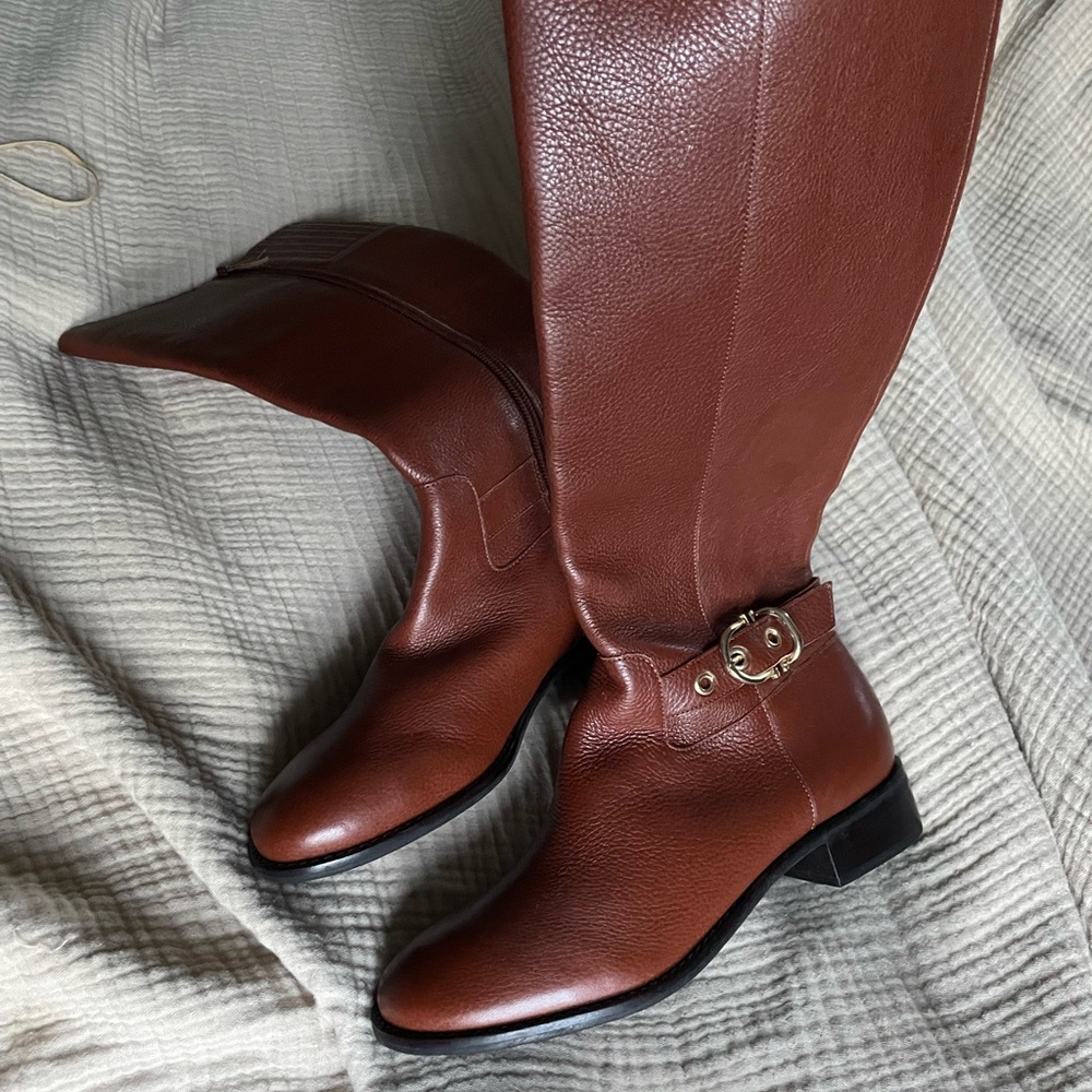 Elegant Brown Leather Riding Boots